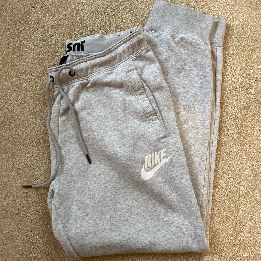 Gray Nike Sweatpants